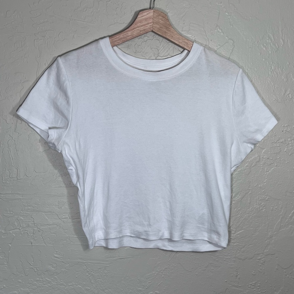 HOLLISTER 100% COTTON CROP TOP SIZE L